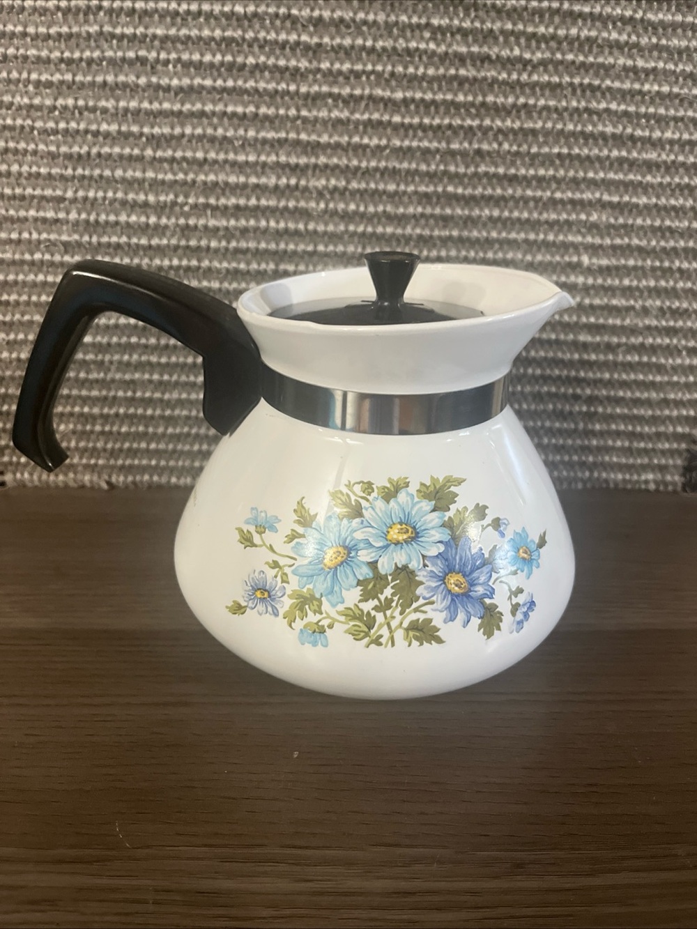 Corningware Chelsea Blue Daisy teapot RARE